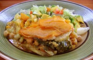 Yam pie with salad
