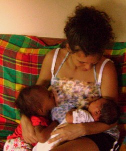 tandem-nursing Simultaneous tandem nursing